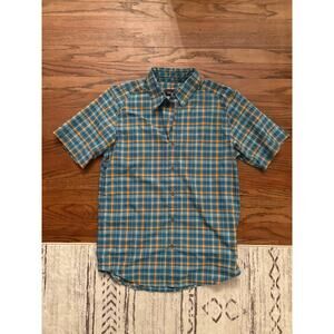 MARMOT Short Sleeve LIghtweight Button Down Small